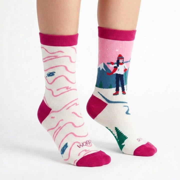 Women's Ski Mountain Crew Socks – Cozy Winter Outdoor Snowboard Socks with Scenic Alpine Design