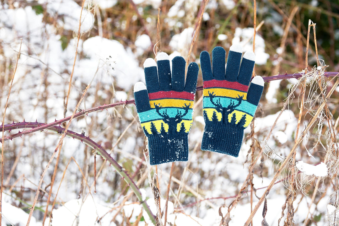 Dawn's Crest Stag Knit Gloves