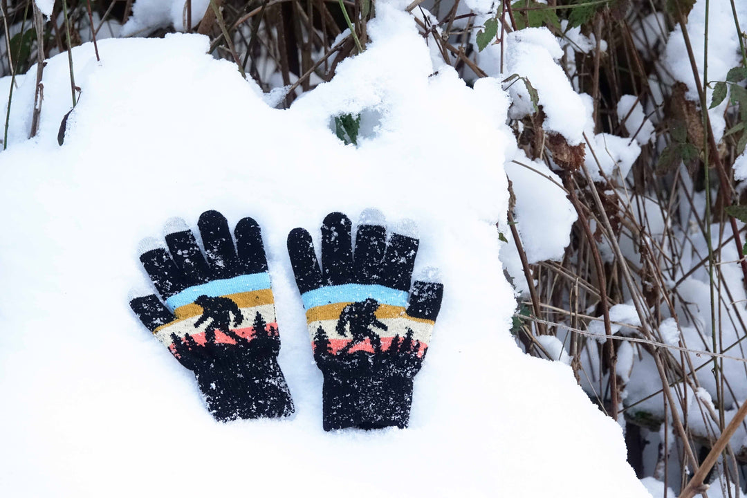 Sasquatch Shadows Knit Gloves