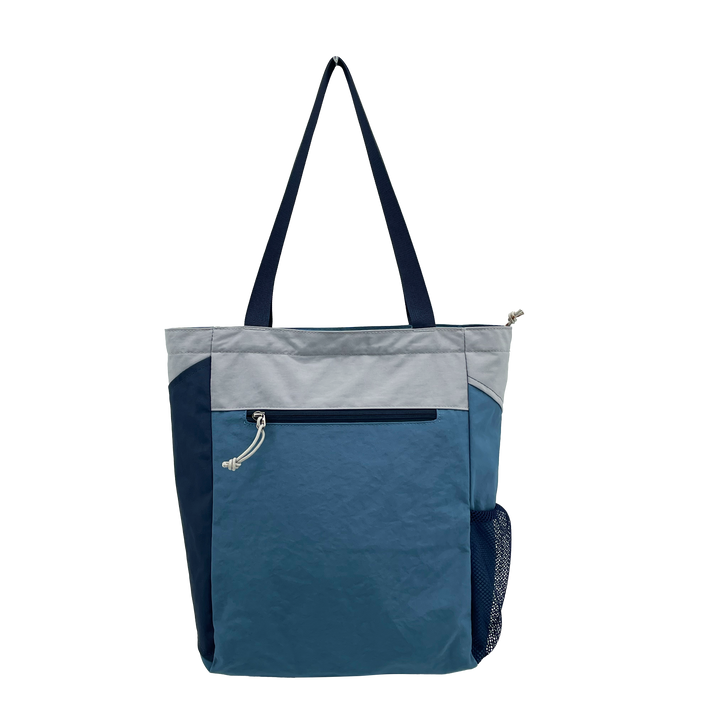 A lightweight tote designed for everyday use, blending outdoor inspiration with clean, modern functionality.